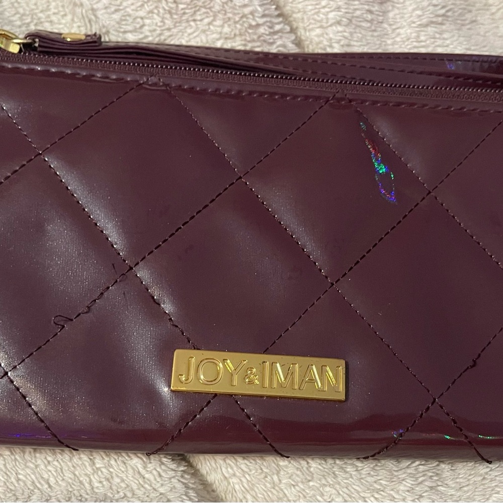 Joy & Iman wristlet 8x 4